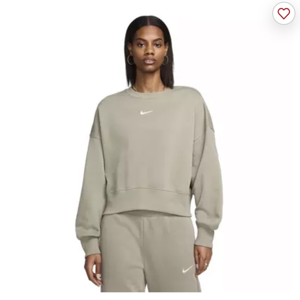 Nike Women's Sportswear Phoenix Fleece Over-Oversized Crewneck Sweatshirt